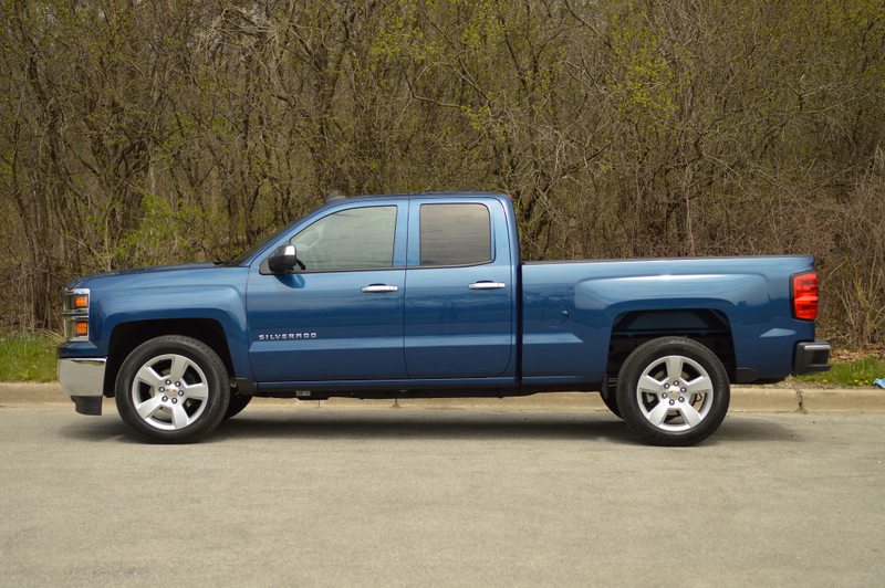 Illustration for article titled This Is a $36,000
Full-Size Pickup. Let’s See What You Get.